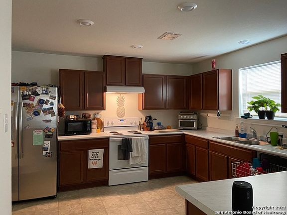 5th image of 4506 Adanac Ct