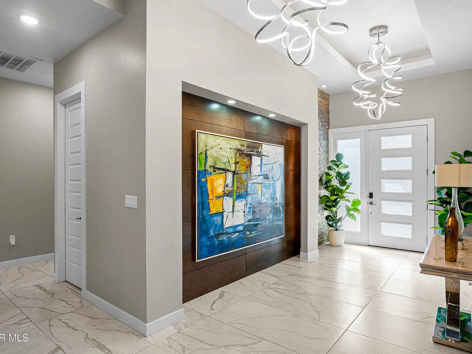 4 bed, 2.5 bath, 3194 sqft, $4,000 — Photo 2