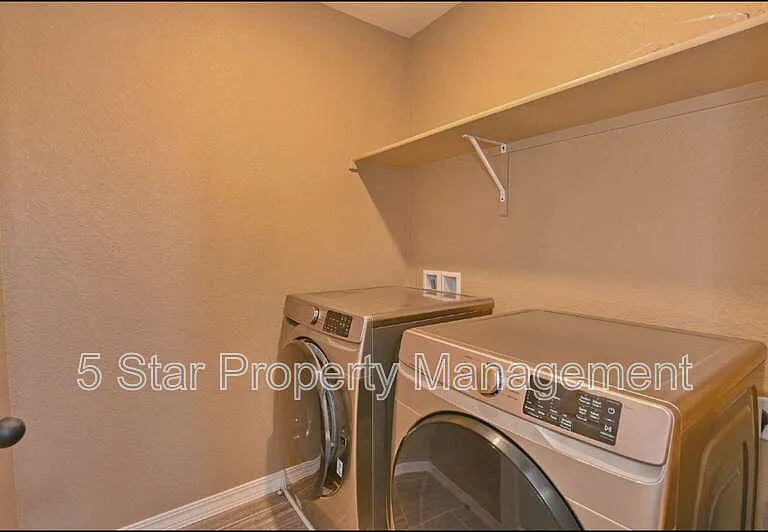 4628 Marisabel Azcarate St — Photo 42