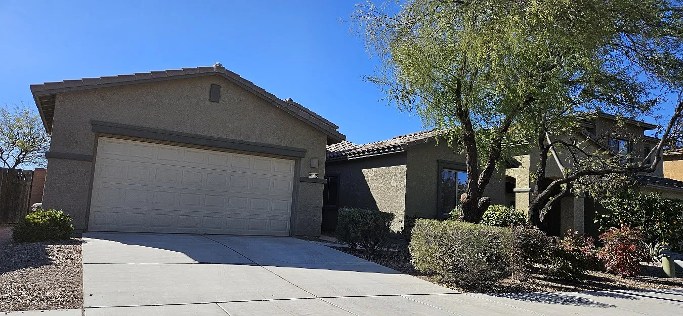 4 bed, 2194 sqft, $2,200 — Photo 4