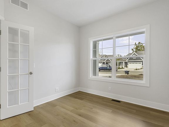 5th image of 1548 Eagle Shore Ct