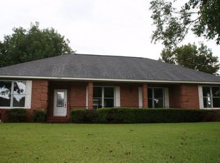 105 Hampshire St, Dothan, AL 36305