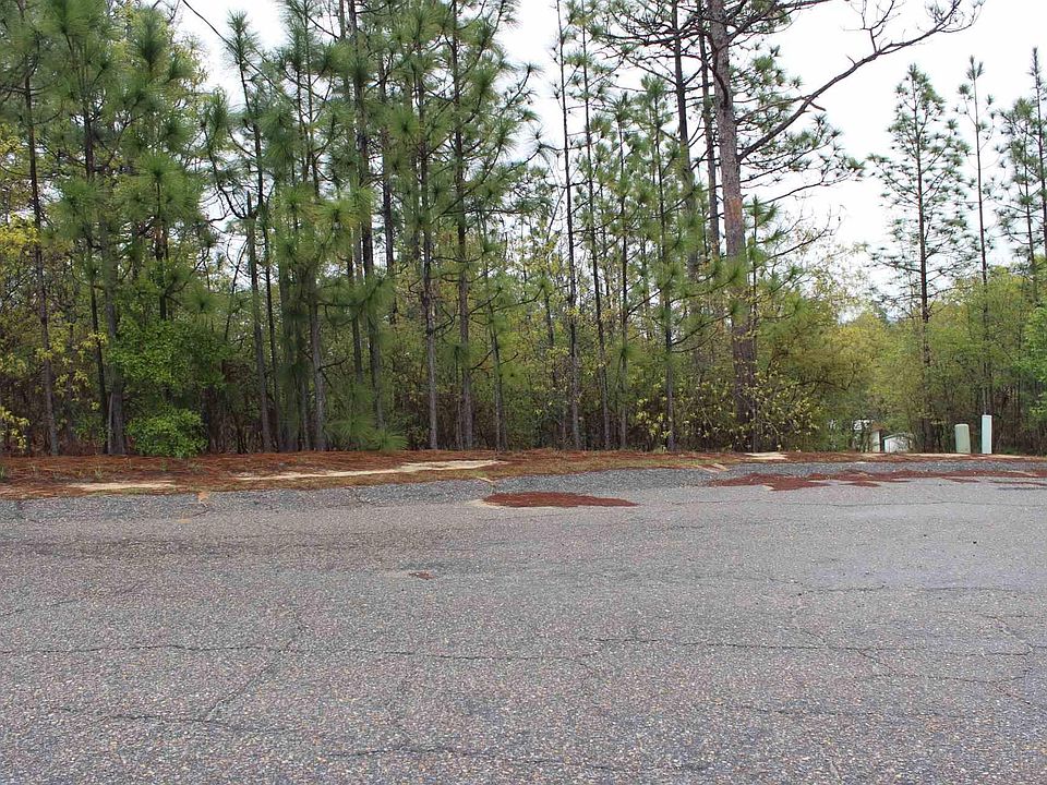 2nd image of 233 Straightaway Ln