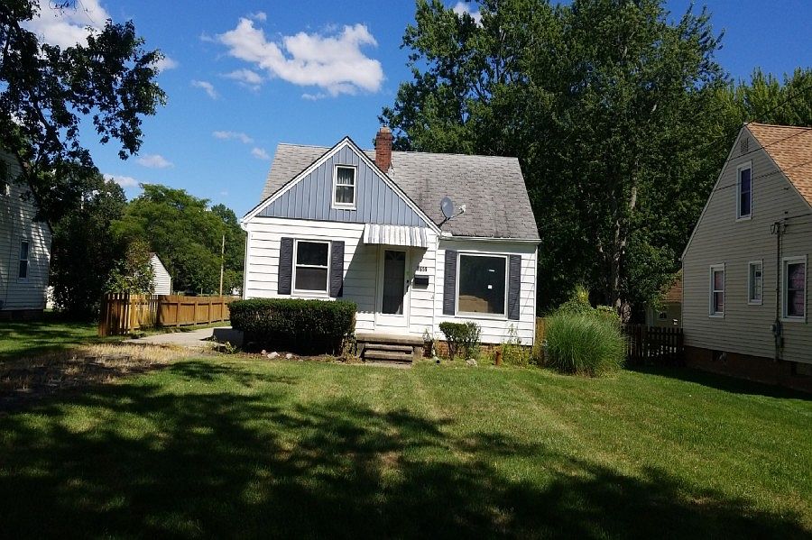 1st image of 7659 Mapleway Dr