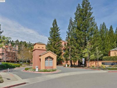 300 Caldecott Ln UNIT 308, Oakland, CA, 94618