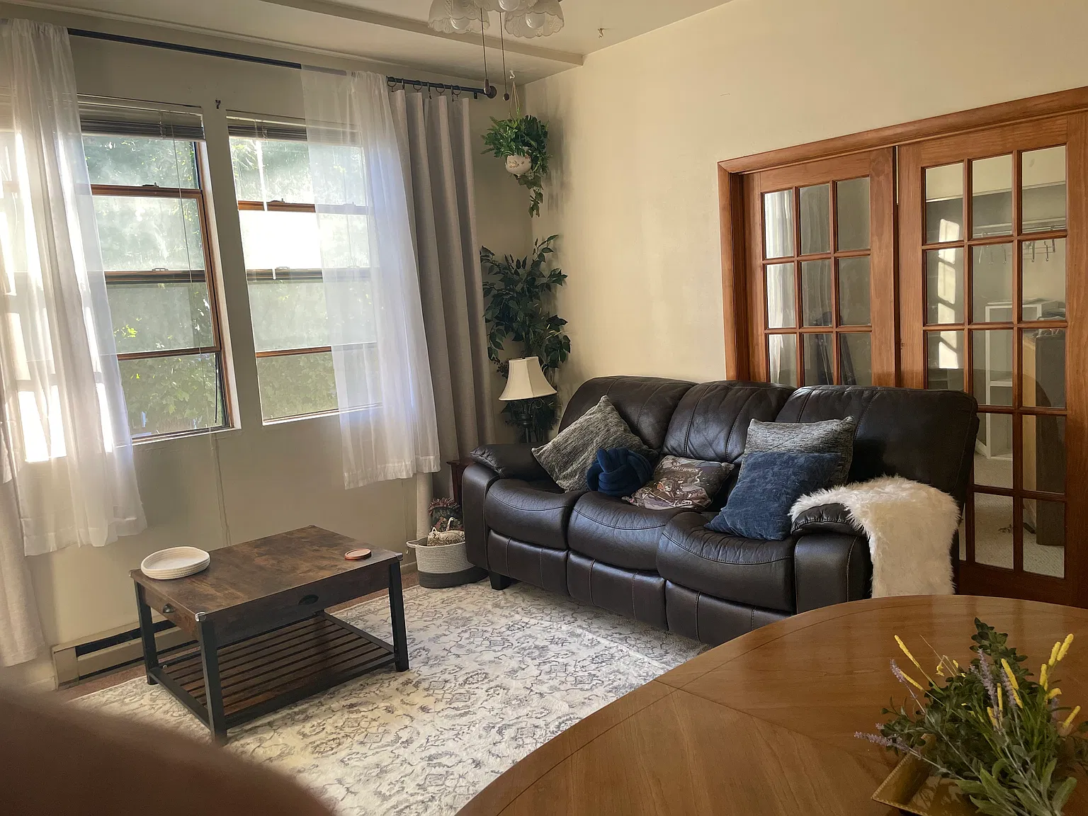 2 bed, $2,000 — Photo 1