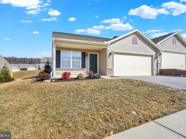 222 Jutland Way #270, Red Lion, PA 17356