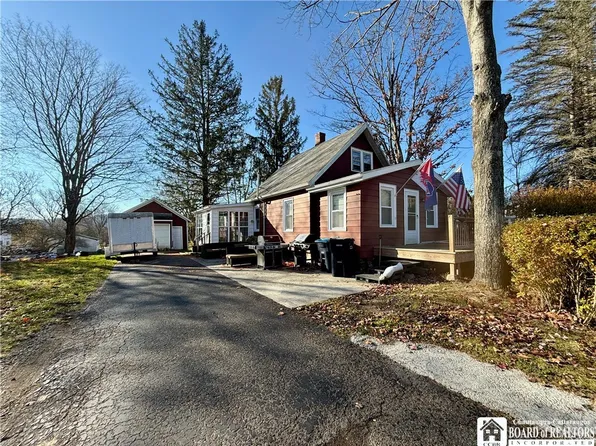 1336 Brook St, Olean, NY 14760