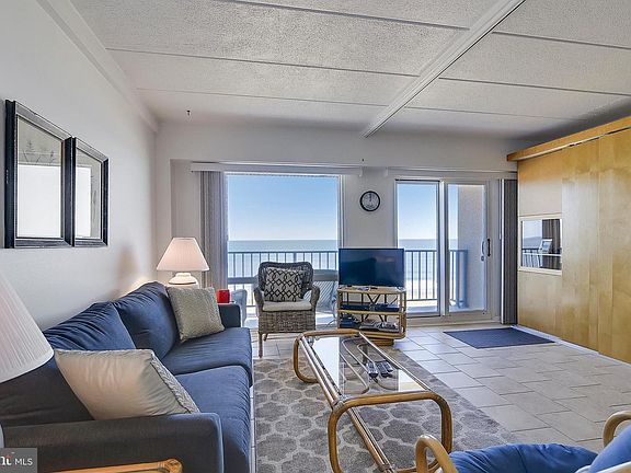 4th image of 307 S Boardwalk APT 402