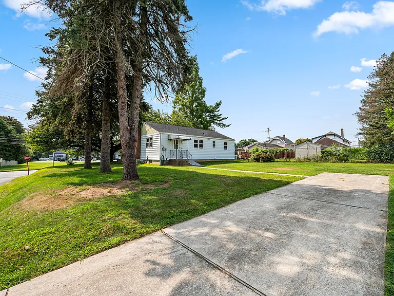 2340 Bridgewater Rd — Photo 23