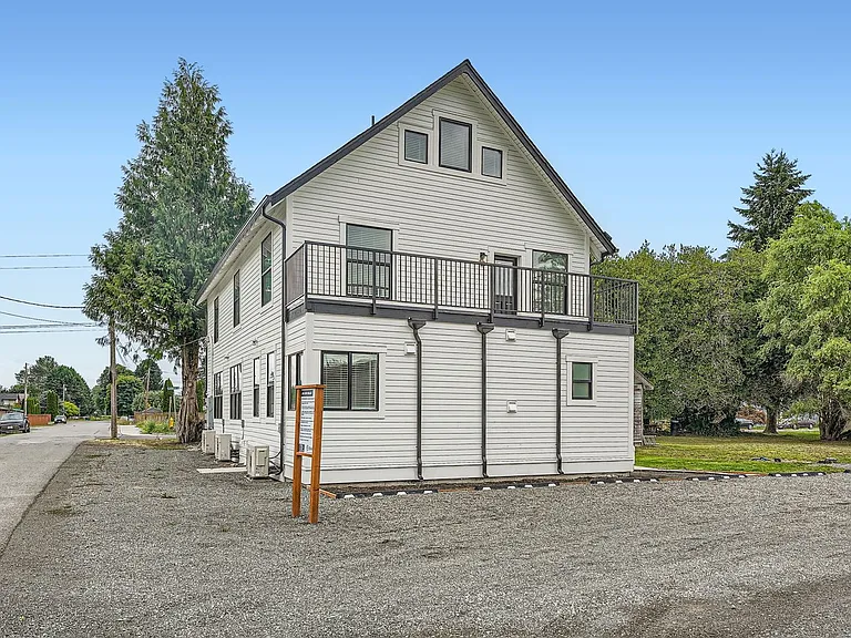 31628 W Commercial Street — Photo 12