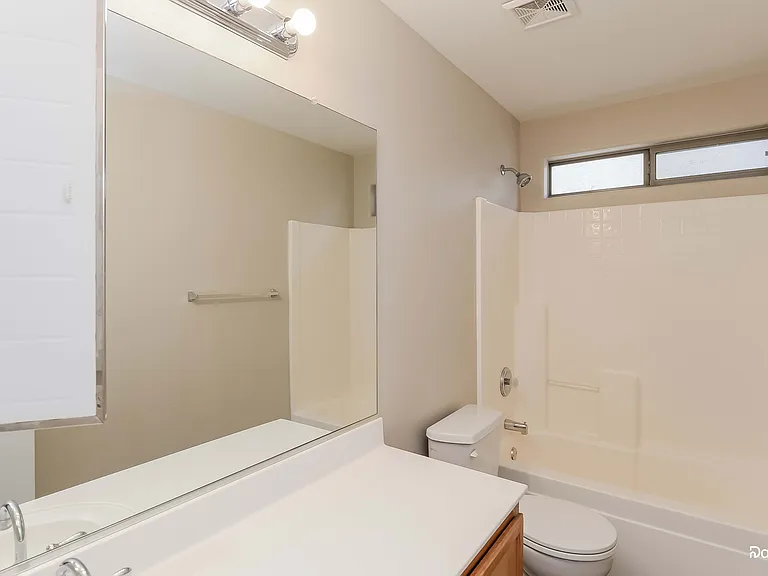 2033 W Green Tree Dr — Photo 13