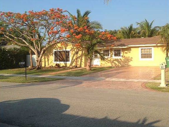 2nd image of 18301 SW 89th Ct