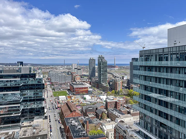 180 Front St E #3506 — Photo 12