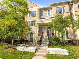 3025 Destination Dr #4, Mississauga, ON L5M0P3