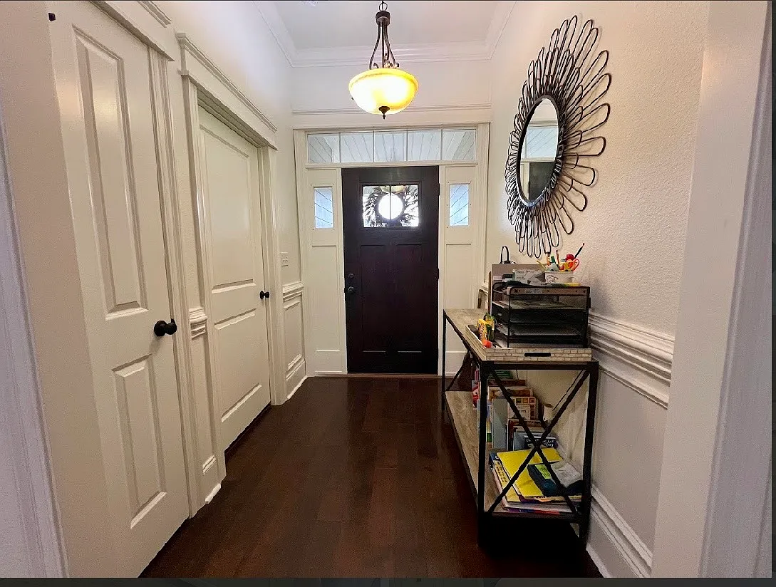 4 bed, 1701 sqft, $3,000 — Photo 4