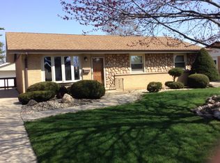 5542 Parkview Ct, Crestwood, IL 60445