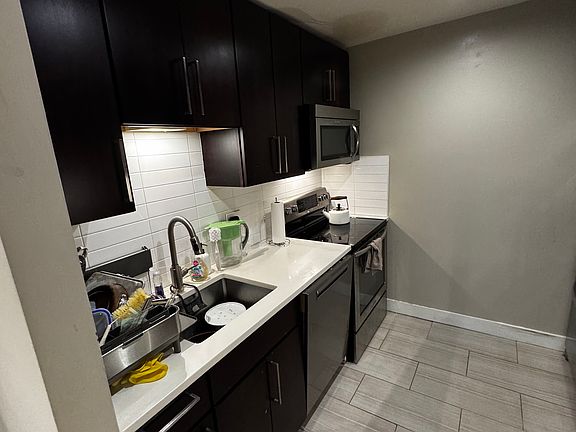 3rd image of 219 W Springfield St APT 1