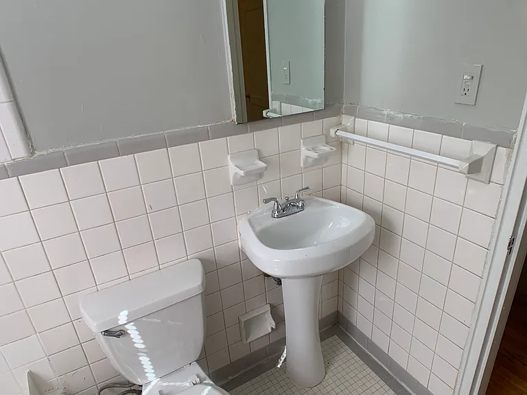 1661 Valley Ave — Photo 30
