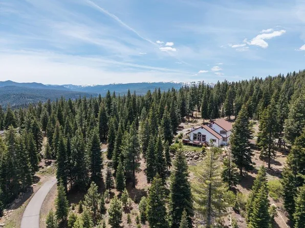 10983 Beacon Rd, Truckee, CA 96161