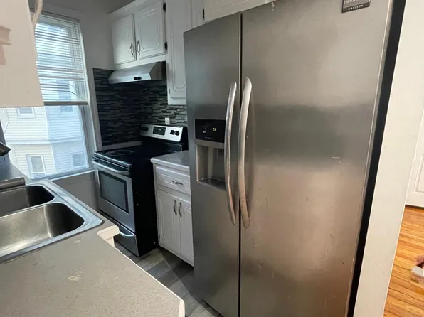 (undisclosed Address), Fall River, MA 02721