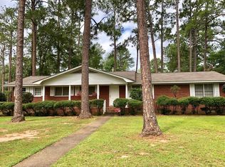 1803 Robinhood Rd, Albany, GA 31707