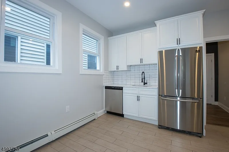 Building Photo - 19 Northfield Ave #1R