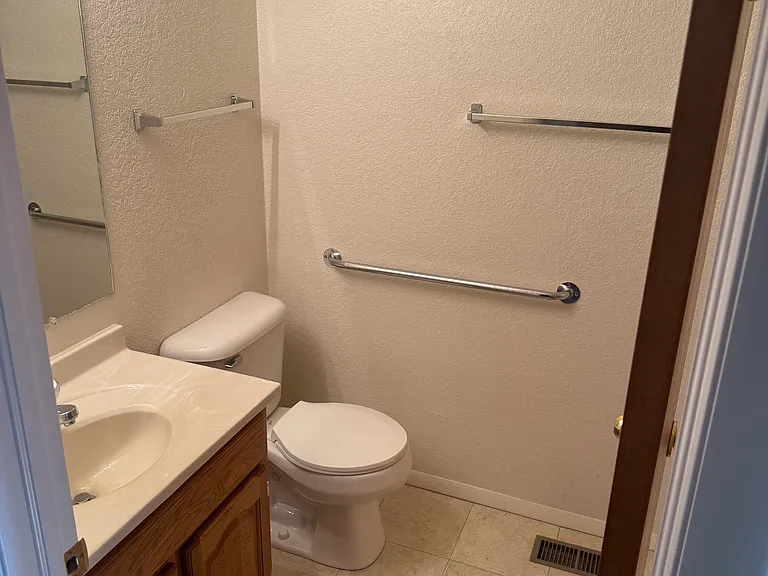 1501 Boswell Ct — Photo 5