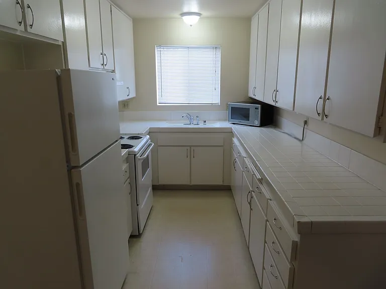 7890 Camino Glorita — Photo 6