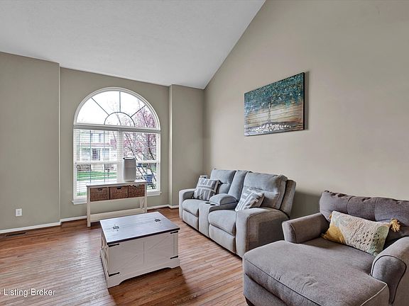 3rd image of 317 Crystal Wash Dr