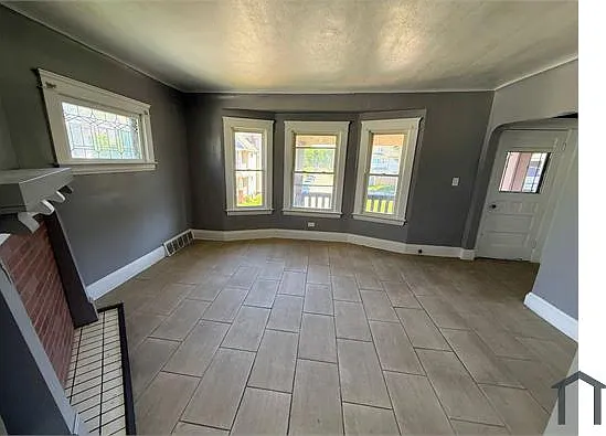 12523 Locke Ave #UPPER — Photo 9
