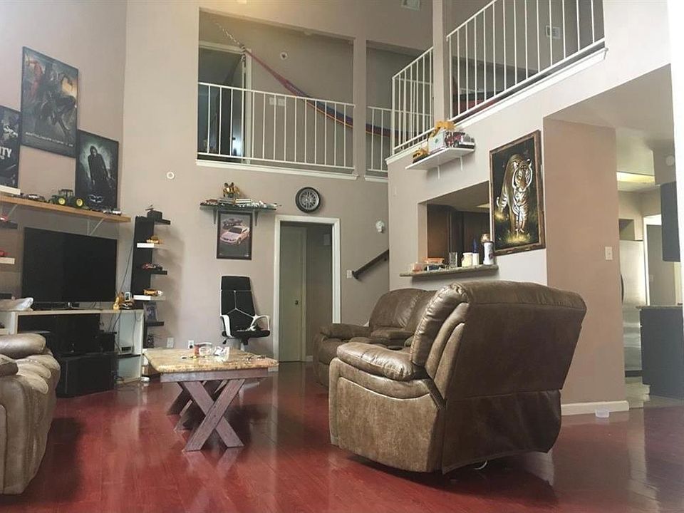 1st image of 4163 Wildacres Dr