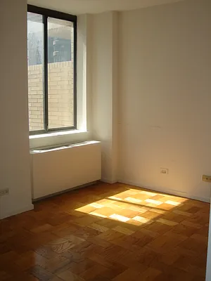 Rented by T&T Real Estate | media 17