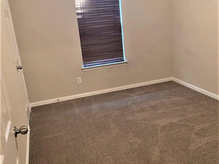 2519 Waterstone Ln — Photo 8