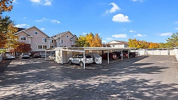 3rd image of 1323 E 4500 S APT 36
