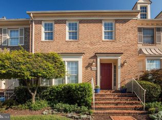 10936 Brewer House Rd, Rockville, MD 20852