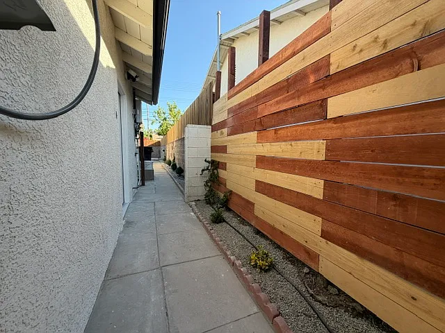 23130 Hartland St — Photo 27