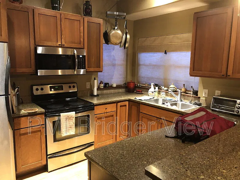 2 bed, 1.5 bath, 1088 sqft, $2,975 — Photo 4