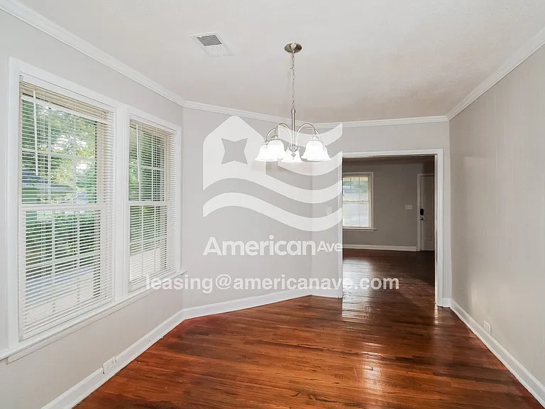 1494795_006_wm_-_dining_room_12931591.jpg