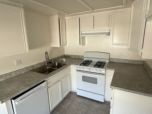 5th image of 4031-39 W 141st St #4031-9