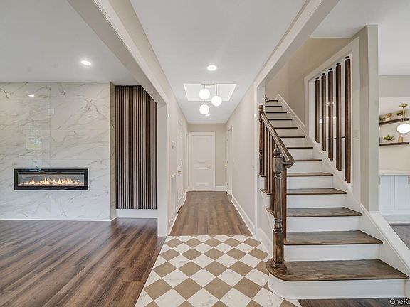 3rd image of 317 Haven Avenue
