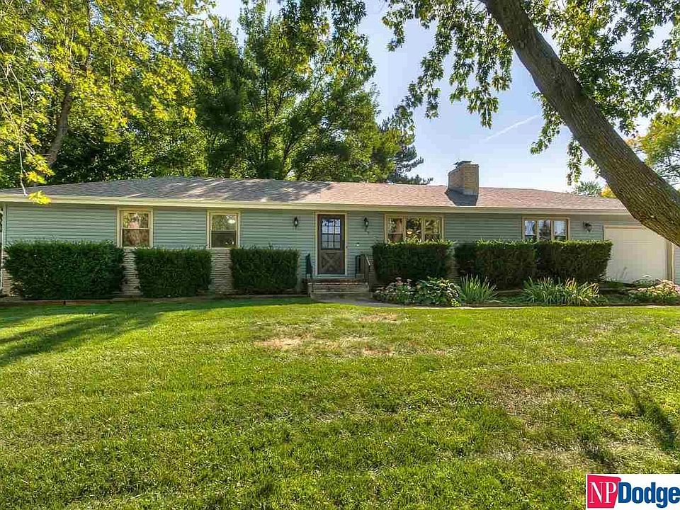 1st image of 105 Kayleen Dr