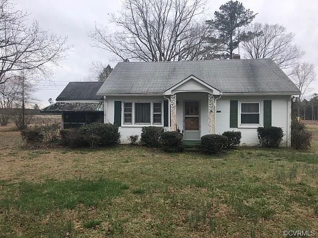 1st image of 17374 Sussex Dr
