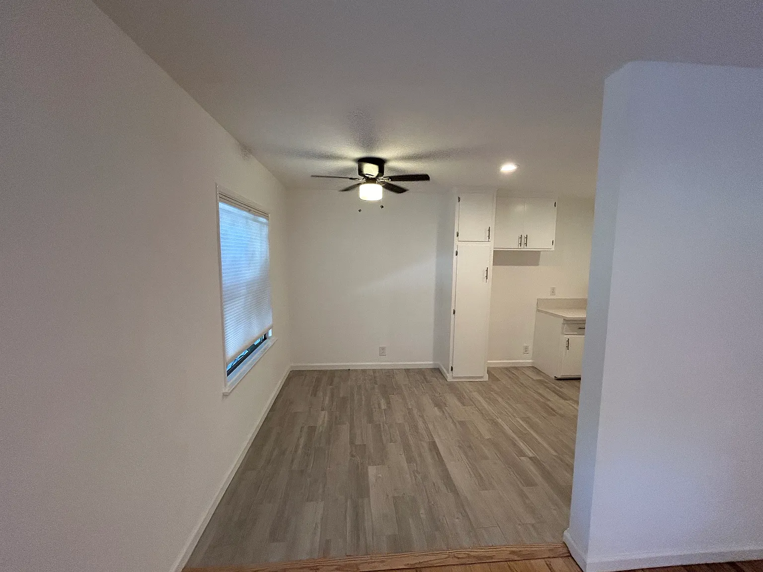 2 bed, 850 sqft, $2,795 — Photo 2