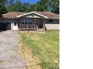 3566 Porter Center Rd, Ransomville, NY 14131