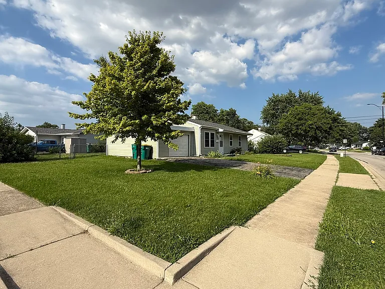 406 Belmont Dr — Photo 22