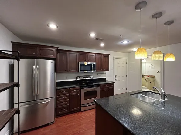 521 N Graham St, Charlotte, NC
