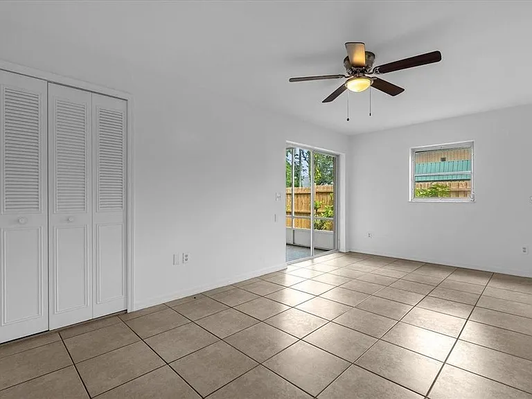 5214 Kempston Dr — Photo 13