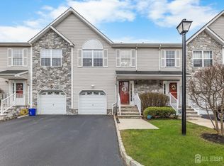 7 Edith Pl, Somerset, NJ 08873