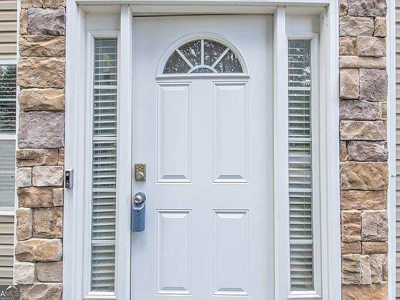 4th image of 4240 N Braves Cir